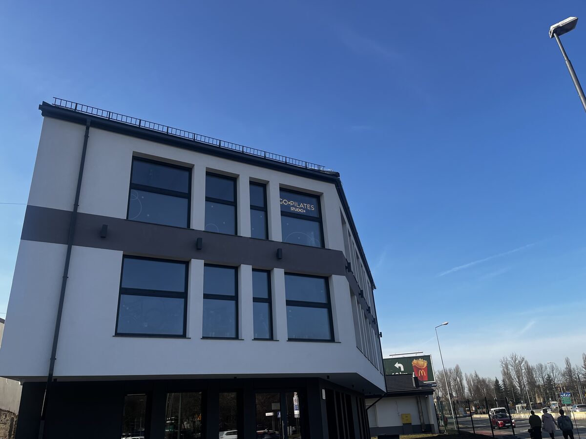 Studio GO.PILATES - budynek przy ul. Kapelanka 2B w Krakowie